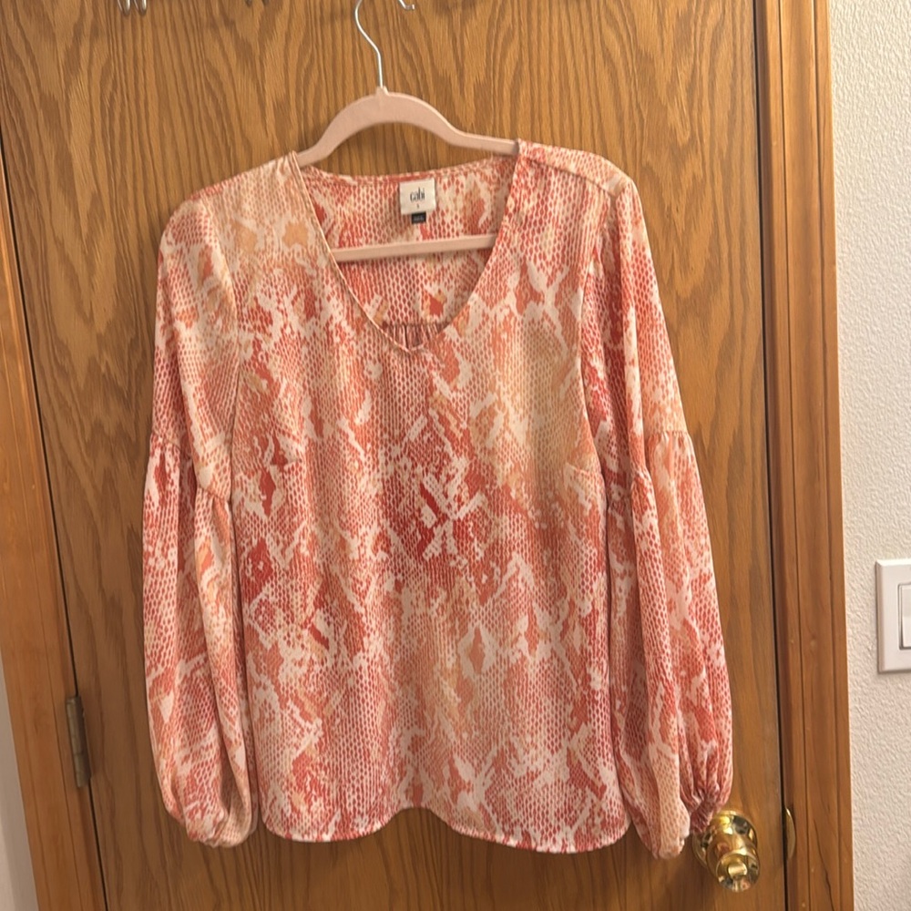 - Cabi women’s pink snake skin long sleeve blouse sizes smalll